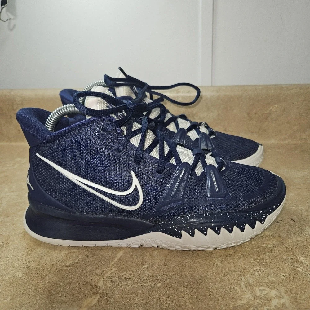 Nike Kyrie 7 Shoes Mens Size‎ 6 Navy Blue Basketball Sneakers DA7767-402